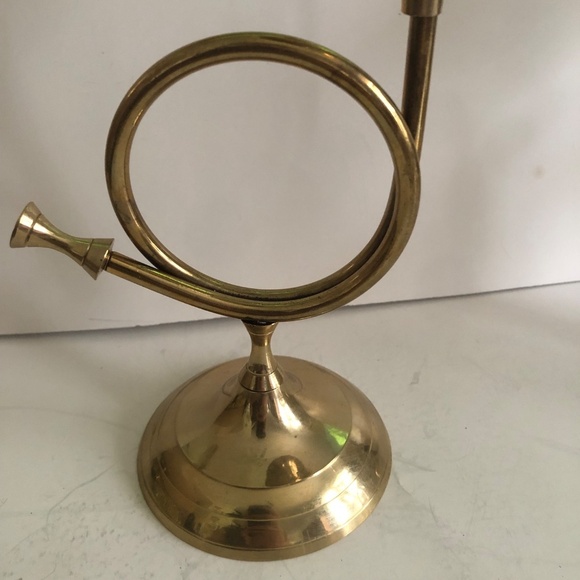 COPY - Vintage brass Trumpet candle holders. Gold horn candlesticks,  Christmas… - Picture 8 of 9